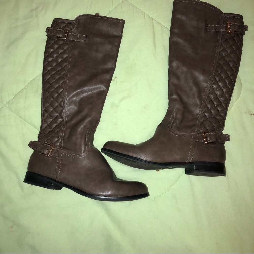 Leather boots
